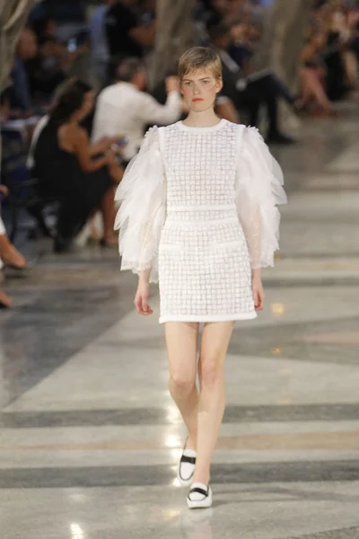 Look 53